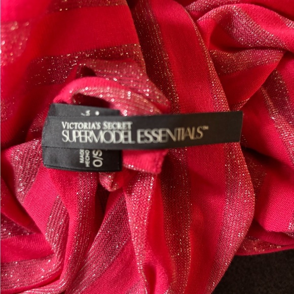 Victoria’s Secret Supermodel Essentials Coral Scarf Silver Sparkle Knit Oblong - Picture 4 of 5